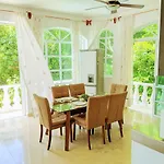 6Br 2Kitchen Walk To Beach 5Th, Pool Roof 16Limit